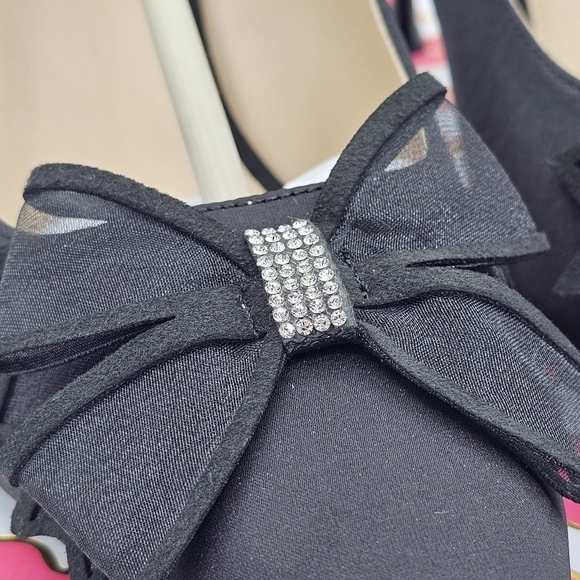 Women's Black Pointed Toe Stiletto Pumps w/ Rhinestone Bow Size 11 - Picture 6 of 9